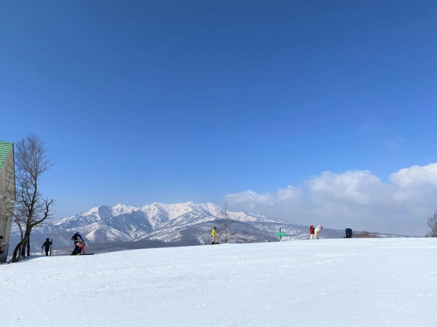 関東最大級のホワイトワールド尾瀬岩鞍に行ってきました | スノボ